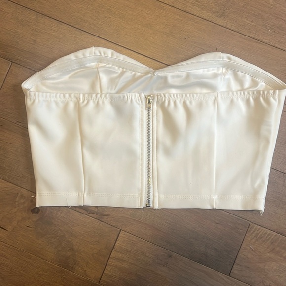 White strapless sweetheart crop top - Picture 4 of 4